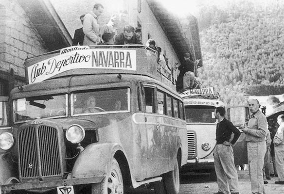 ExcursiÃ³n del C.D. Navarra en los aÃ±os cuarenta (Archivo C.D. Navarra)
