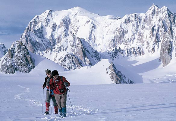 Rosen y Villar regresando de una invernal en el macizo de Mont Blanc en 1966 (A. Rosen)